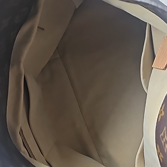 Louis Vuitton Artsy MM Monogram bag 😍 - Picture 14 of 15